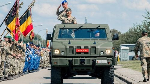 Belgia va introduce serviciul militar voluntar, ca Olanda, pentru a avea mai mulți rezerviști