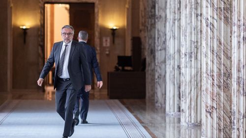 Romaşcanu: Voi începe o nouă etapă a vieţii, o demnitate care presupune maximă integritate şi independenţă politică. Voi demisiona din toate funcţiile politice şi administrative şi mă voi retrage total din viaţa politică