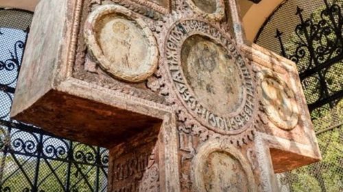 PNL, PSD și AUR împotriva USR, în Consiliul Local Brașov: 270.000 de euro pentru restaurarea unei troițe / 2,7 milioane de euro, în total / Primar: ”Sunt opinii personale, doar ca să vă aflați în treabă„