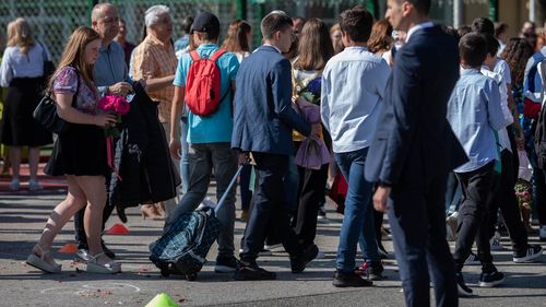 Ciucă, mesaj pentru elevi: Facem un apel la cadrele didactice să suspende acțiunile de protest