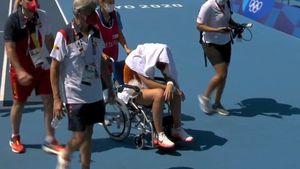 Jocurile Olimpice: Jucătorii de tenis, puși în pericol de căldura sufocantă de la Tokyo, Paula Badosa scoasă de pe teren în scaun rulant. Organizatorii au mutat meciurile mai târziu