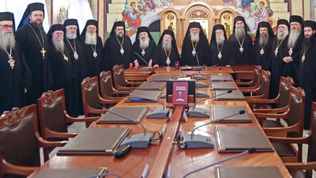 Grecia: Cum polarizează Biserica Ortodoxă societatea pe marile teme legate de pandemie