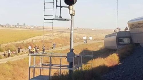 SUA: Cel puţin trei morţi şi mai mulţi răniţi după ce un tren a deraiat în statul Montana