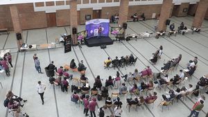 VIDEO Tineri cu idei de afaceri. StartYour StartUP, provocarea Politehnicii București pentru elevii și studenții cu aspirații de antreprenori