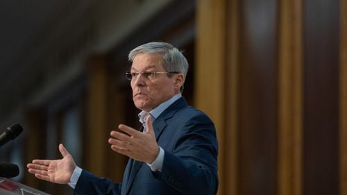 Dacian Cioloș, după absența de la congresul REPER: Da, îmi doresc în continuare un viitor politic în România / Mă intereseză o candidatură, mi-aș putea folosi experiența la prezidențiale și nu exclud o candidatură la europarlamentare