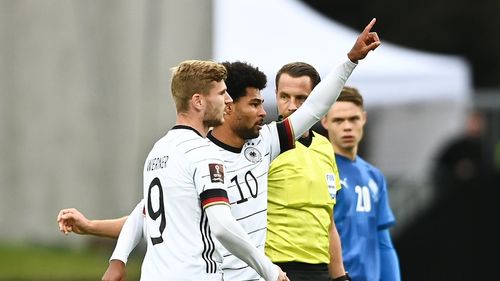 Piloţii aeronavei naţionalei Germaniei au declarat stare de urgenţă şi au aterizat la Edinburgh, la revenirea din Islanda