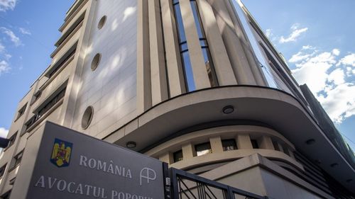 Condițiile de muncă, educația, sănătatea sau dreptul de proprietate au fost principalele domenii în care românii au sesizat Avocatul Poporului în 2024