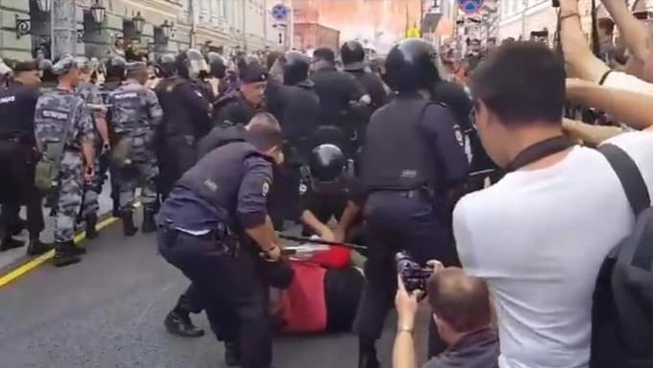 Sute de arestări în Rusia, la protestele împotriva reformării sistemului de pensionare