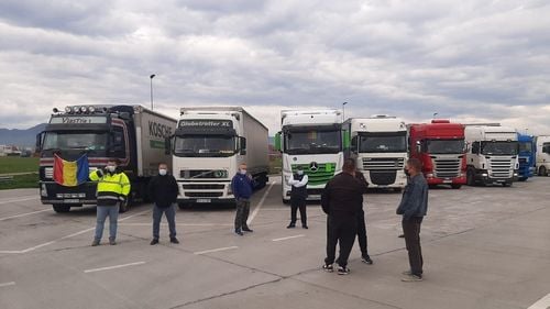 Transportatorii acuză statul că vrea să majoreze impozitele pentru salariații din sector de până la 10 ori și anunță proteste: „Noile prevederi vor aduce în primă fază pierderi anuale de 1,5 miliarde euro”