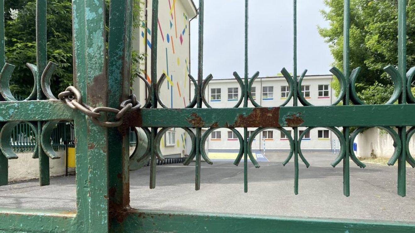 20 de școli și grădinițe din Sălaj și-au suspendat cursurile din cauza confirmării unor focare COVID-19 în rândul copiilor sau personalului