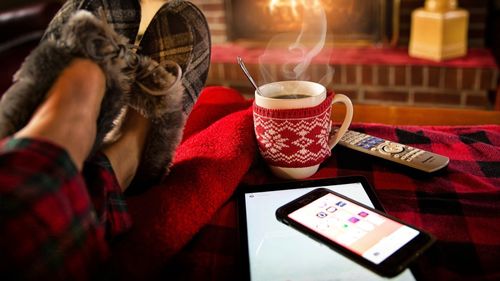 Relaxarea, transformată în trend: "Cosycore" sau bucuria de a o lua ușor