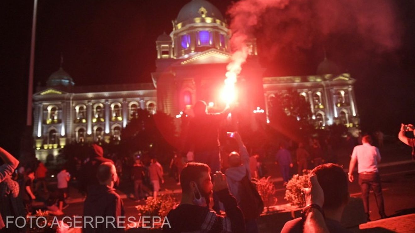 Șapte ONG-uri din Serbia avertizează UE că situația democrației la Belgrad este în declin
