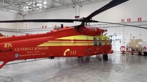 VIDEO Imagini cu noile elicoptere Black Hawk, adaptate pentru IGSU / 6 elicoptere costă 270 mil. euro fără TVA