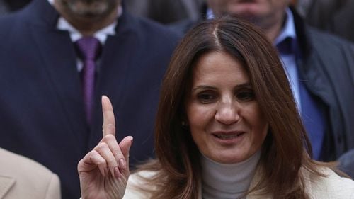 Anca Alexandrescu, susținută de partidul extremist AUR, și-a depus candidatura la alegerile pentru Primăria Capitalei din 7 decembrie