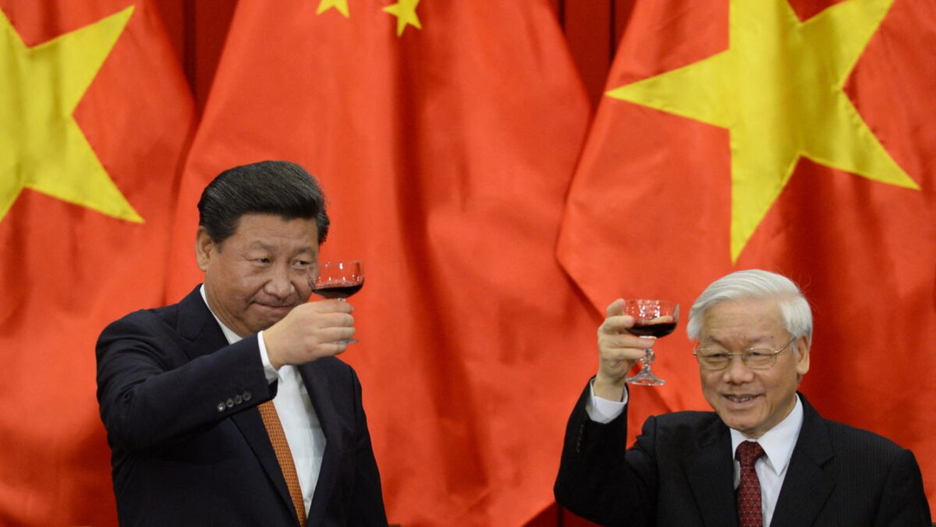 Preşedintele chinez Xi Jinping a ajuns în Vietnam pentru a contracara influența Statelor Unite