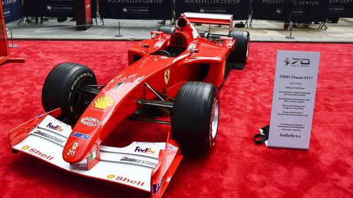 Ferrari F2001, monopostul legendar al lui Schumacher, adjudecat la licitație cu peste 18 milioane de dolari