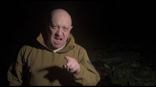 Evgheni Prigojin ar fi fost anunțat că va primi muniția cerută pentru a cuceri Bahmutul: ”Dar nu am văzut-o încă”, anunță șeful mercenarilor Wagner care amenința cu părăsirea frontului în 10 mai