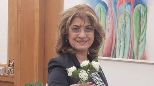 O deputată PNL cere modificarea Constituției și obligarea tuturor cetățenilor să cunoască limba română, cu referire explicită la etnicii maghiari