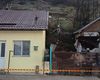 Sinistraţii în urma alunecării de teren din Slatina primesc terenuri şi materiale de construcţie de la Primărie