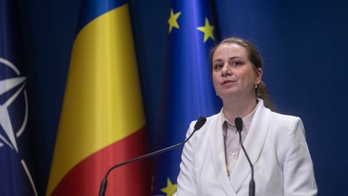 Noile criterii de acordare a burselor școlare, care au stârnit reacții vehemente din partea elevilor și părinților, dezbătute online de Ministerul Educației, joi de la ora 14:00 / Înscrierile sunt deschise
