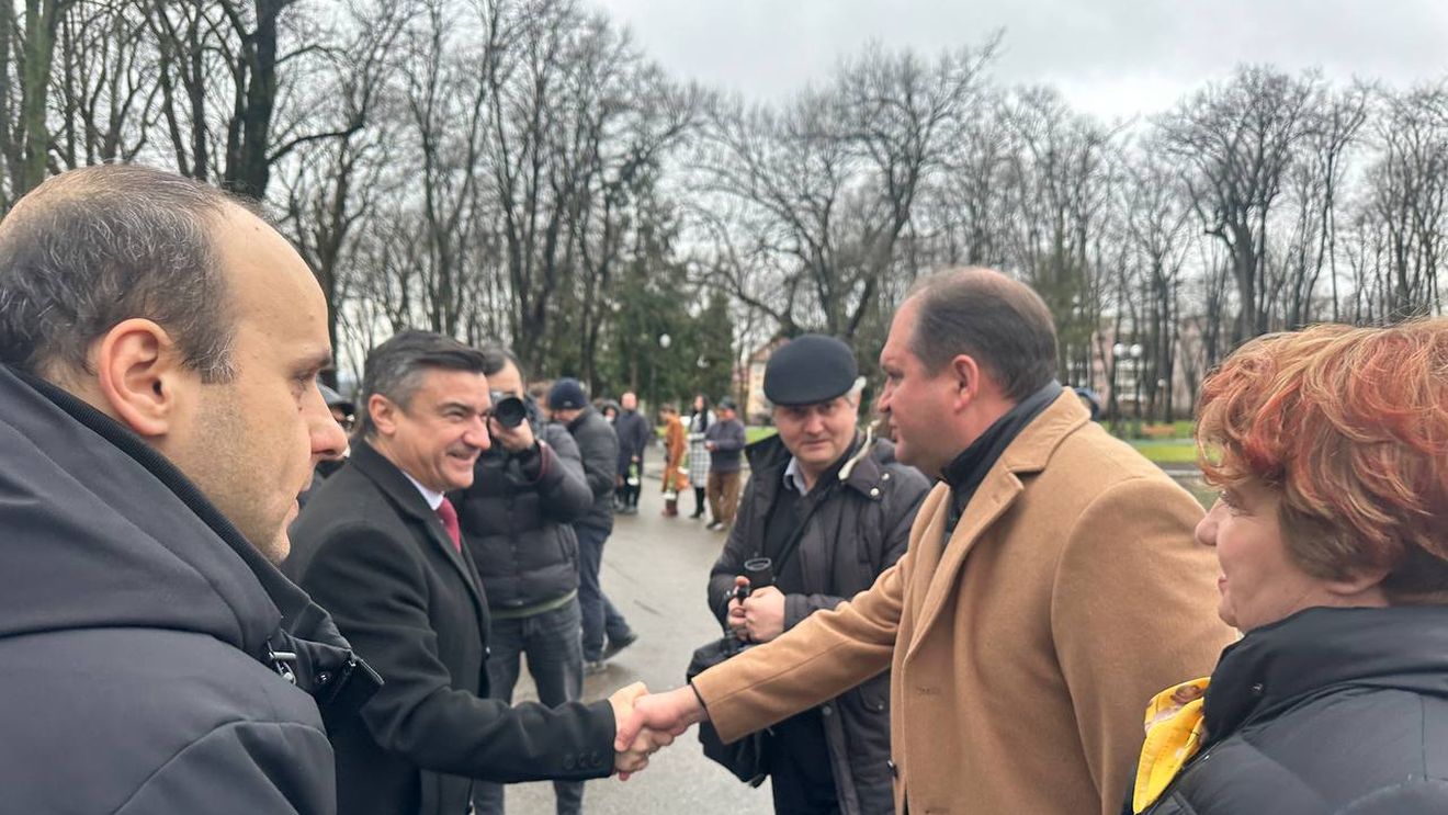 Mihai Chirica anunță că va demara procedurile de suspendare a înfrățirii orașelor Iași și Chișinău, din cauza interzicerii dreptului primarului Ceban de a intra în Spațiul Schengen: "E o problemă de suspendare de ambasade"