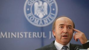 Răzgândirea lui Tudorel Toader: În 2016 s-a opus eliminării SRI din anchetele penale, în 2018 militează pentru anularea probelor obținute cu ajutorul Serviciului
