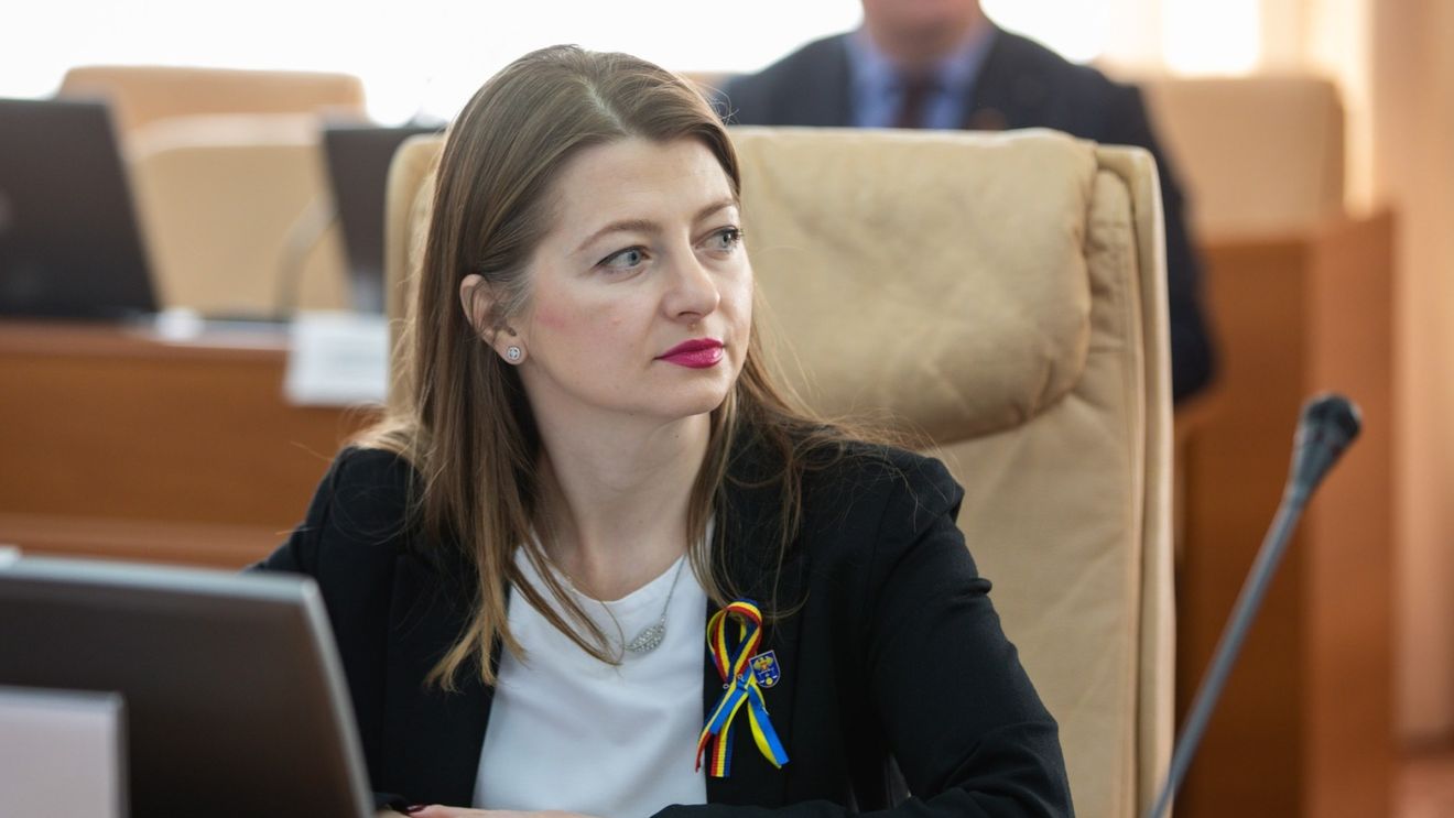 ANALIZĂ Ce se ascunde în spatele demisiilor in corpore din sistemul de justiție din Republica Moldova: interese politice, pensii speciale și bonusuri de pensionare
