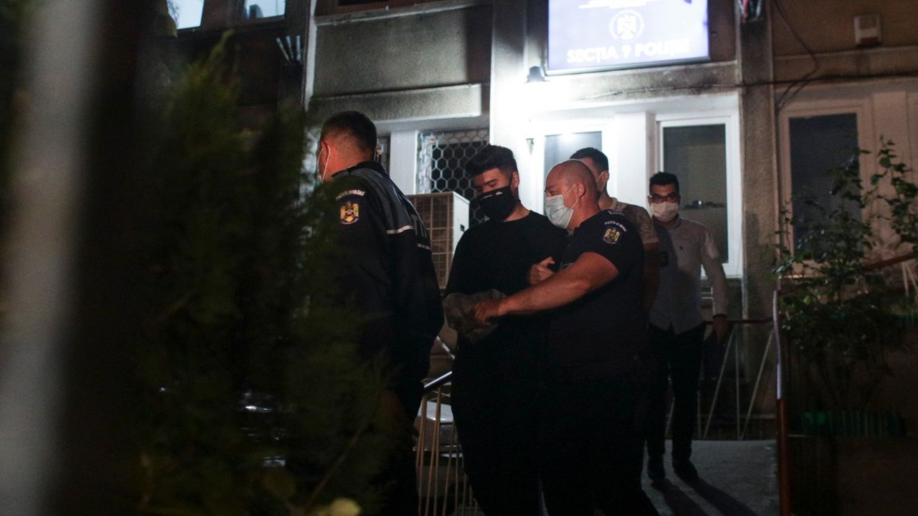 Vloggerul Alexandru Bălan, zis ”Colo”, care a incitat la violarea minorelor, a fost reținut de polițiști