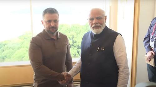 Premierul Indiei îl îndeamnă pe Zelenski să participe la negocieri de pace cu Rusia, în cadrul unei vizite istorice la Kiev