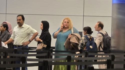 EXCLUSIV Diana Șoșoacă și Victor Ponta au zburat vineri cu același avion spre Doha / Ponta: Particip în fiecare an la Doha Forum. Nu am vorbit nimic cu doamna Șoșoacă, nu ne cunoaștem personal