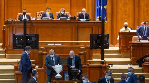 Oficial: Un deputat USR a semnat de două ori moțiunea simplă împotriva ministrului Culturii, moțiunea nu poate fi dezbătută