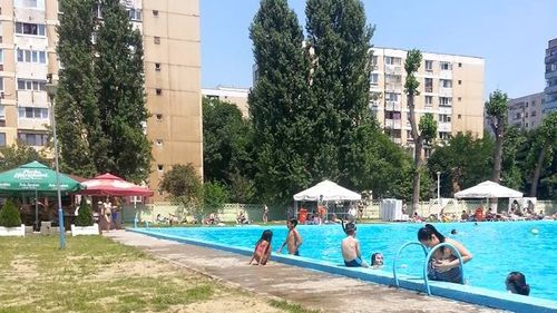 Amenzi pentru ștrandurile bucureștene, aplicate de Protecția Consumatorului. Ștrandul Berceni a fost închis temporar