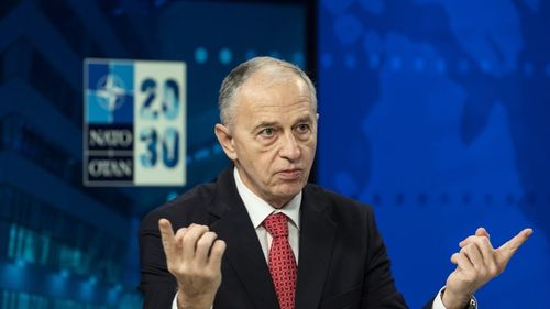 Mircea Geoană, adjunctul NATO: ”Conflictul va mai dura, asaltul va continua în jurul Kievului, în est și sudul Ucrainei/ Închiderea spațiului aerian ar însemna ca NATO să bombardeze avioane și aeroporturi rusești, un conflict direct cu Rusia”