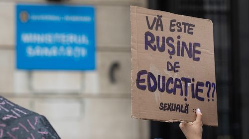 Angajaţii din educaţie continuă joi protestele în mai multe judeţe ale ţării / ”Nu e uşor să protestezi când afară sunt temperaturi atât de scăzute, dar colegilor noştri pur şi simplu le-a ajuns cuţitul la os”