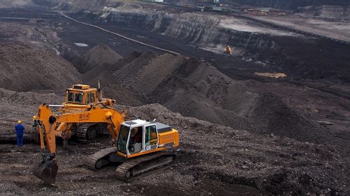 O mină gigantică de cărbune din Polonia lasă fără apă mii de oameni din Cehia. Activitatea de minerit nu a fost oprită, deși există o decizie a Tribunalului UE în acest sens