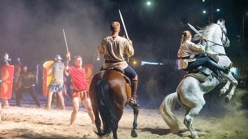 Spectacol de reconstituire istorică, sâmbătă, la poarta Cetății Tropaeum Traiani din Adamclisi