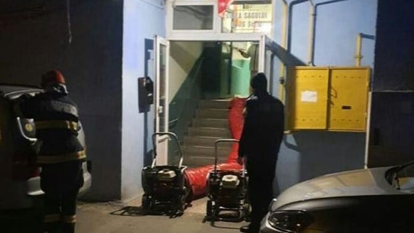 70 de persoane, evacuate dintr-un bloc din Timișoara din cauza unui miros degajat după deratizare. Ministrul Sănătății a trimis Corpul de control