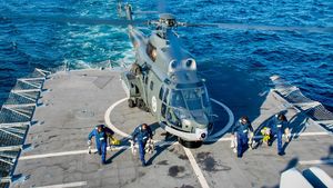 „Sea Shield 24”, este cel mai complex exercițiu militar condus de Forţele Navale Române la care iau parte 12 state / Marcel Ciolacu: Am fost impresionat astăzi de profesionalismul echipajului fregatei „Regina Maria”