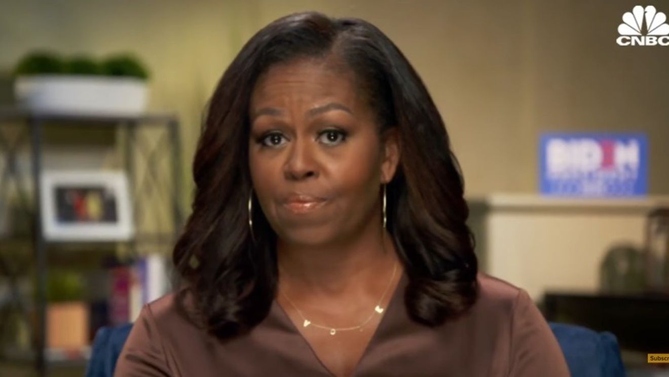 Vânzări record pentru un designer, după ce Michelle Obama a purtat un colier cu mesajul „Vote”: Eram la birou şi telefonul suna în continuu şi am început să plâng