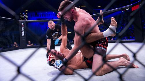 Directorul FBI ia în considerare ca UFC, cea mai importantă ligă profesionistă de arte marţiale mixte, să antreneze agenții în arte marțiale