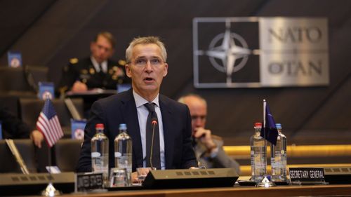 Jens Stoltenberg avertizează că Rusia ar putea utiliza arme chimice în Ucraina, în baza minciunilor pe care le-a tot fabricat în ultima perioadă: O astfel de mișcare va fi considerată crimă de război