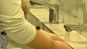 Derapaj major al conducerii unei școli din Timișoara. A montat camere de supraveghere în toaletele elevilor / Directoare: Am creat nemulțumire printre părinți, în ideea că odraslele lor dumnealor pot fi descoperite