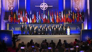 Un coridor de mobilitate militară va fi creat între România, Bulgaria și Turcia. Scrisoarea de intenție, semnată la Bruxelles, în marja reuniunii NATO