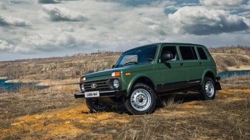 Cel mai mare producător de automobile din Rusia, afectat de sancțiunile occidentale, oferă o plată unică de circa 3.000 de dolari pentru plecări voluntare din companiei