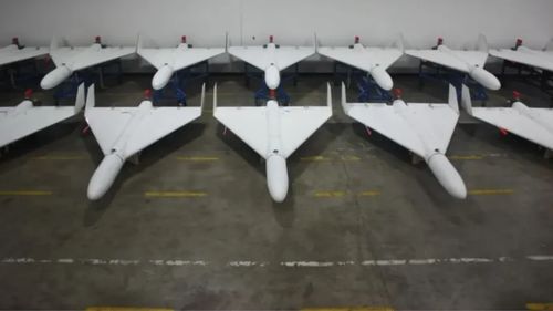 Japonezii lansează drona de război fabricată din carton / Este pliabilă și poate fi montată în cinci minute / Drona are o autonomie de 80 de kilometri și o viteză maximă de 100 de km/h