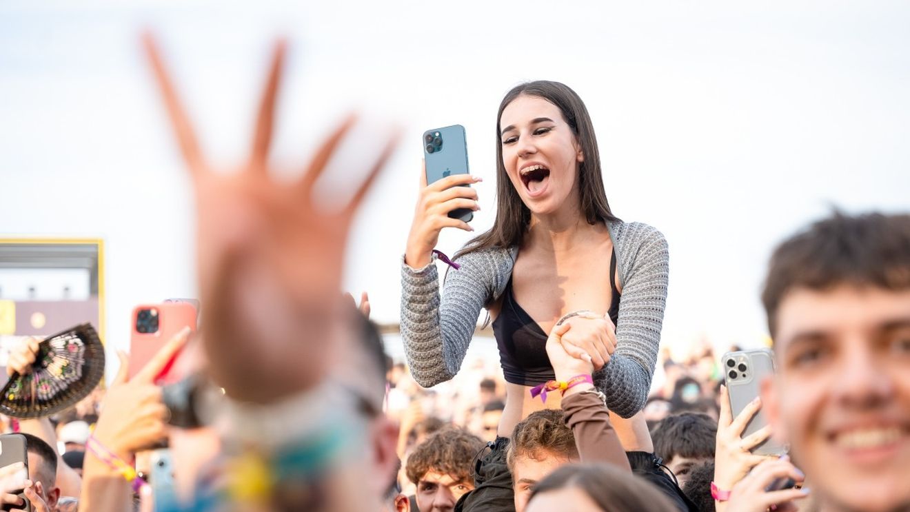 Festivalul Neversea, ziua 2 - peste 72000 de participanți. Steve Aoki a avut 20 de torturi pregătite special pentru cel mai așteptat moment la MainStage, ”Cake Me” (Parteneriat)