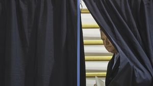 SURSE PNL și Klaus Iohannis analizează varianta amânării alegerilor locale până în septembrie/ UPDATE Orban: E prematur să avem discuții. În funcție de evoluția răspândirii vom lua deciziile potrivite