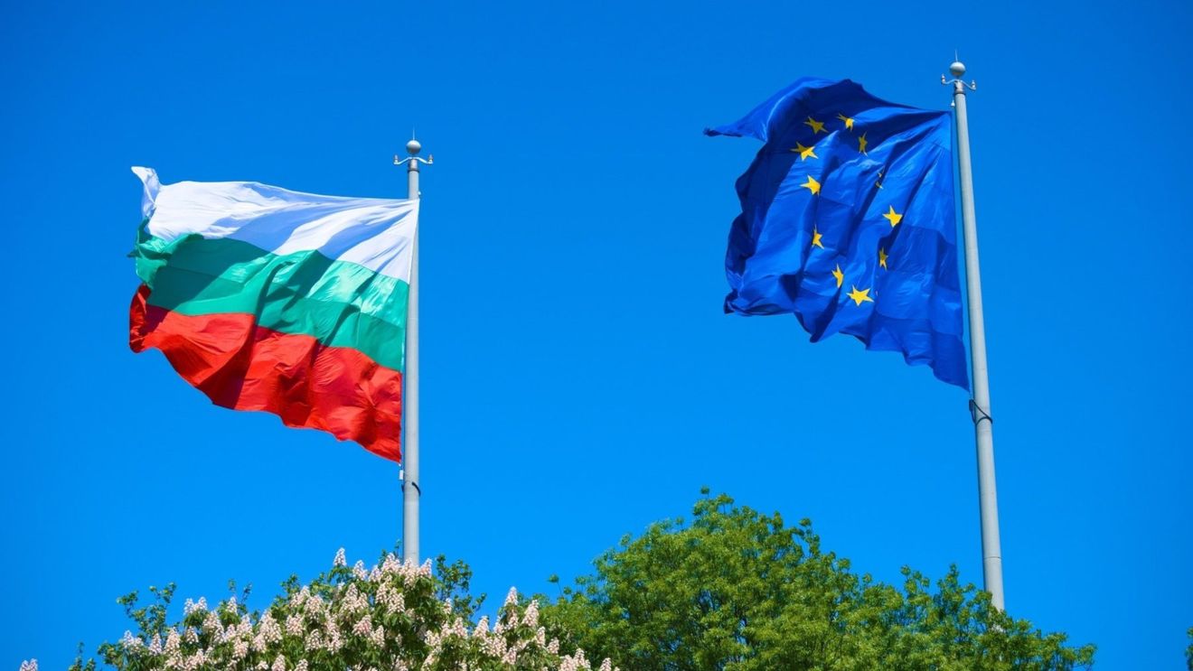 Bulgaria va solicita Comisiei Europene un raport de convergență privind aderarea la zona euro după ce va îndeplini criteriul stabilității prețurilor