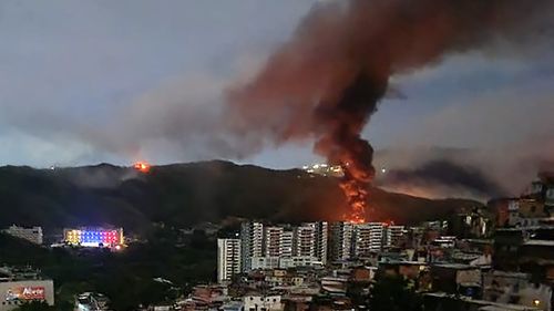 BREAKING Nicolas Maduro, președintele Venezuelei, capturat de SUA și scos din țară în urma unei „operațiuni strălucite”, anunță Donald Trump / Surse: Maduro, reținut de Delta Force / Armata din Venezuela a fost mobilizată – ministrul apărării condamnă „barbaria” SUA / Trump: Câțiva răniți de partea SUA, dar niciun deces