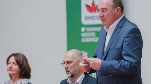 UDMR şi-a definitivat lista de candidaţi pentru Parlamentul European / Iuliu Winkler pe primul loc